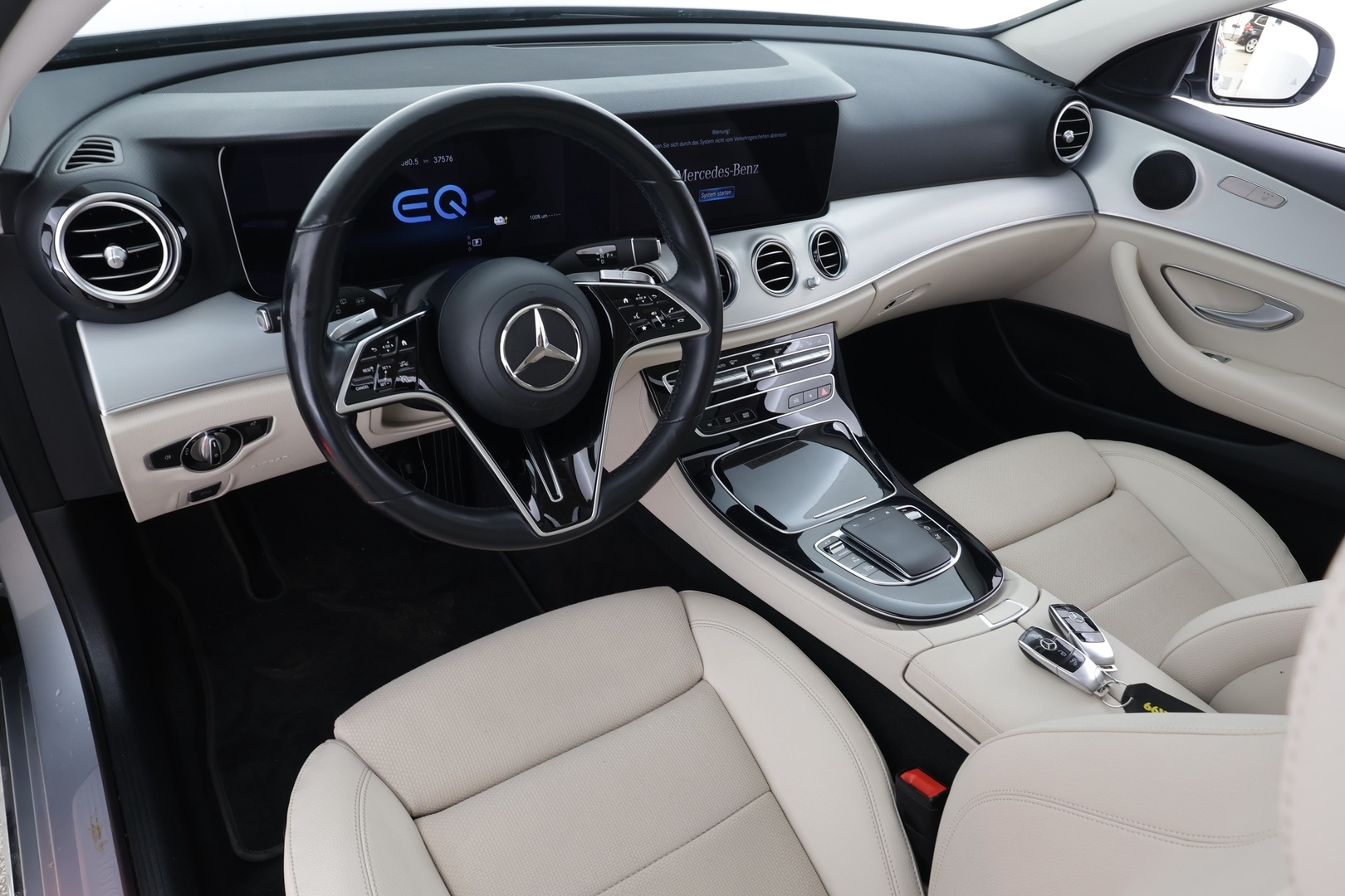 MERCEDES-BENZ E 2021