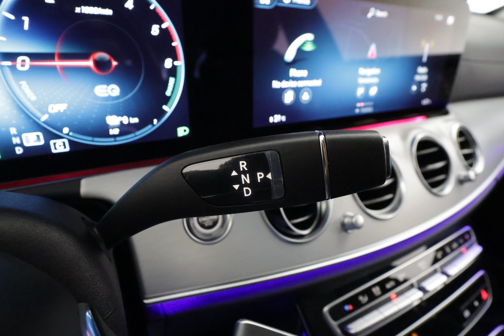 MERCEDES-BENZ E 2023