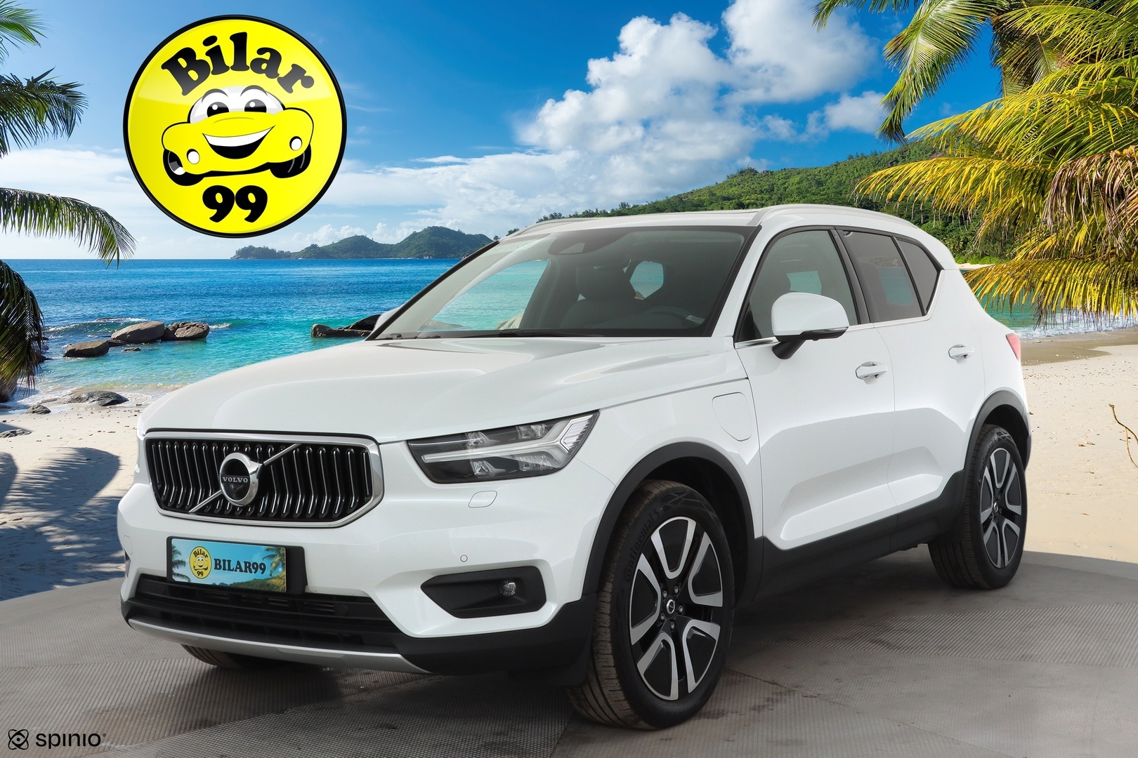 VOLVO XC40 2022