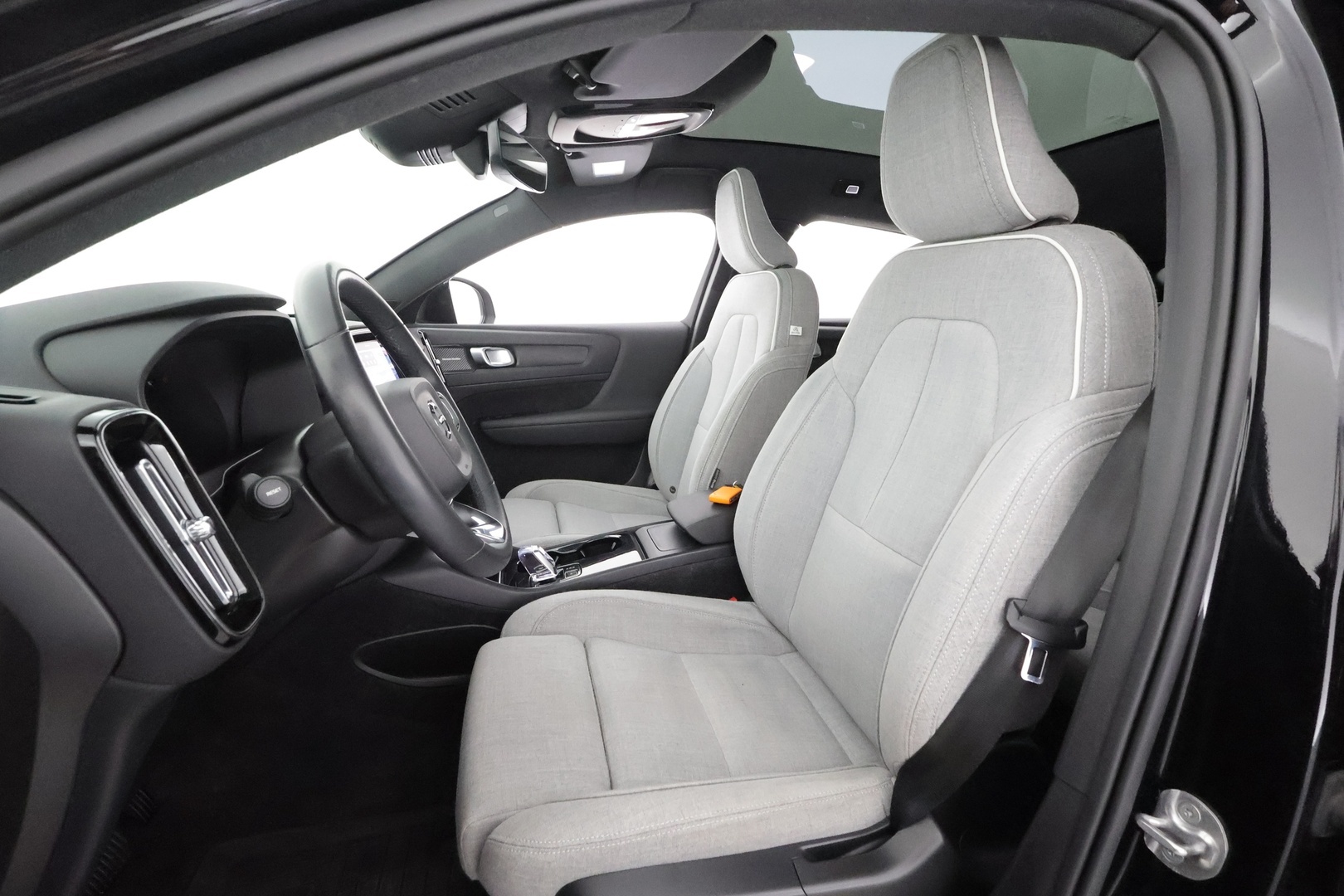 VOLVO C40 2023