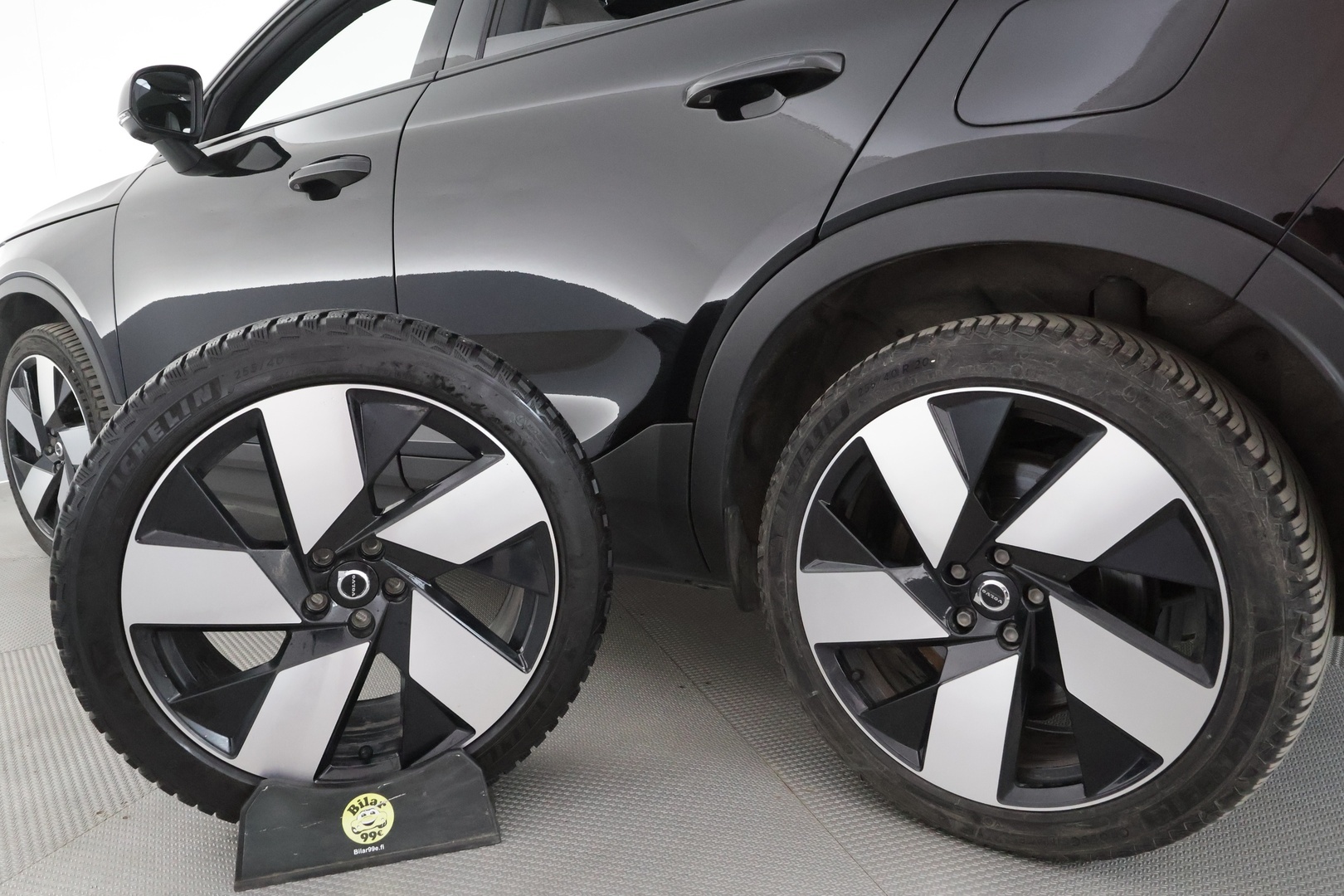 VOLVO C40 2023