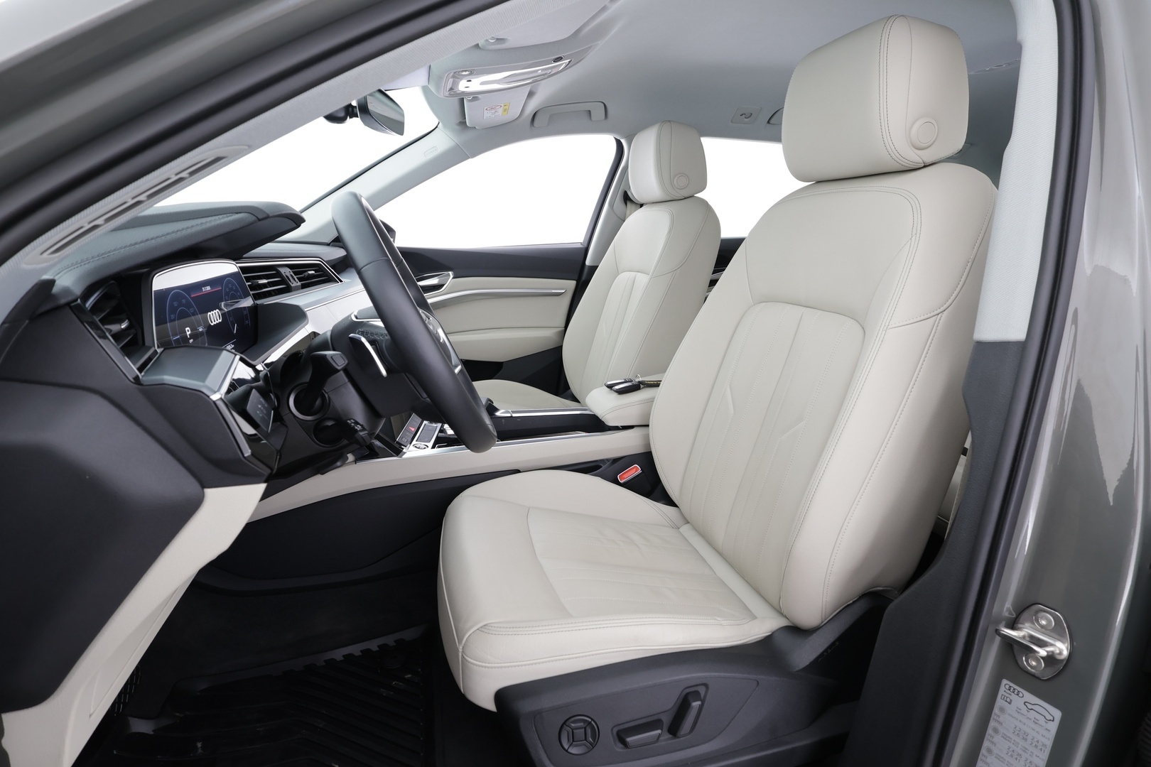 AUDI Q8 E-TRON 2024
