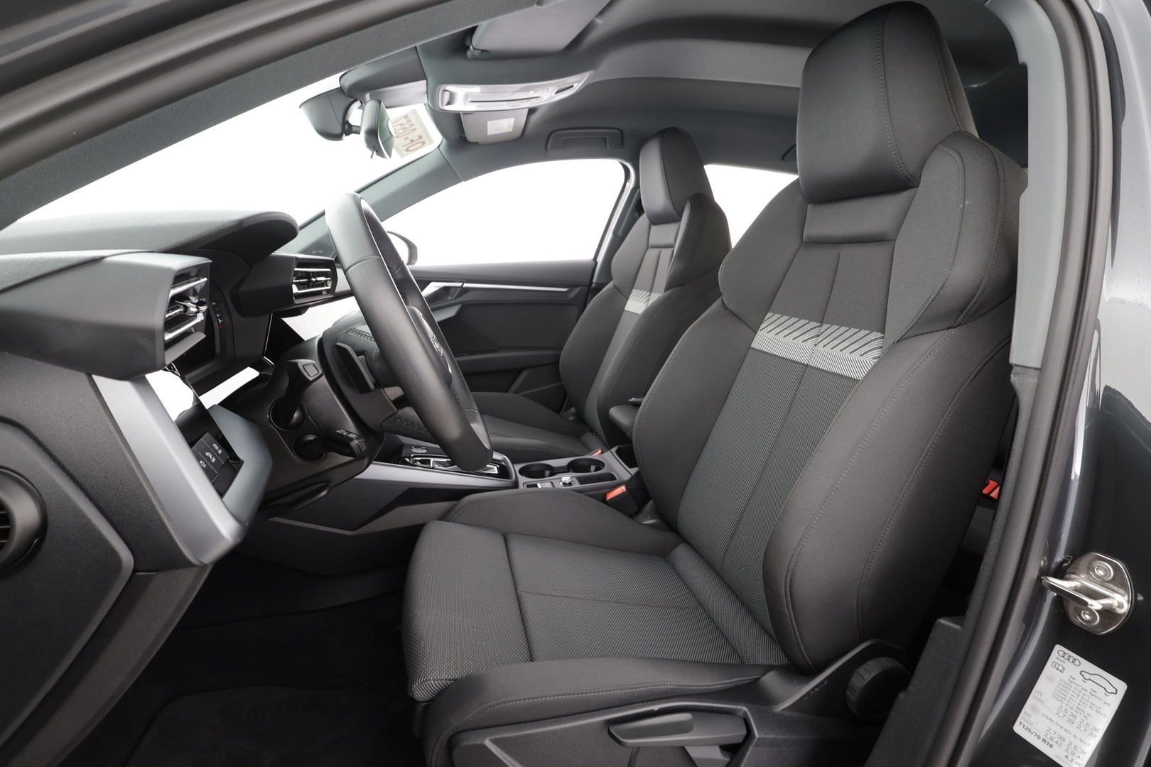 AUDI A3 2025