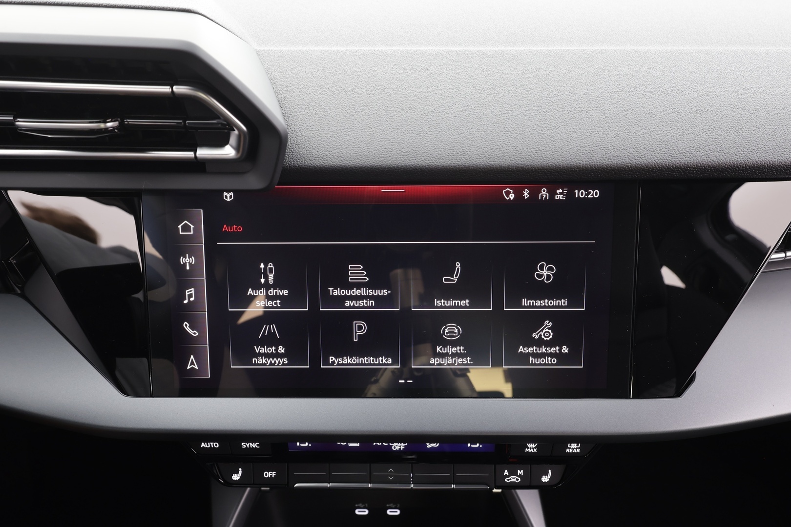 AUDI A3 2025