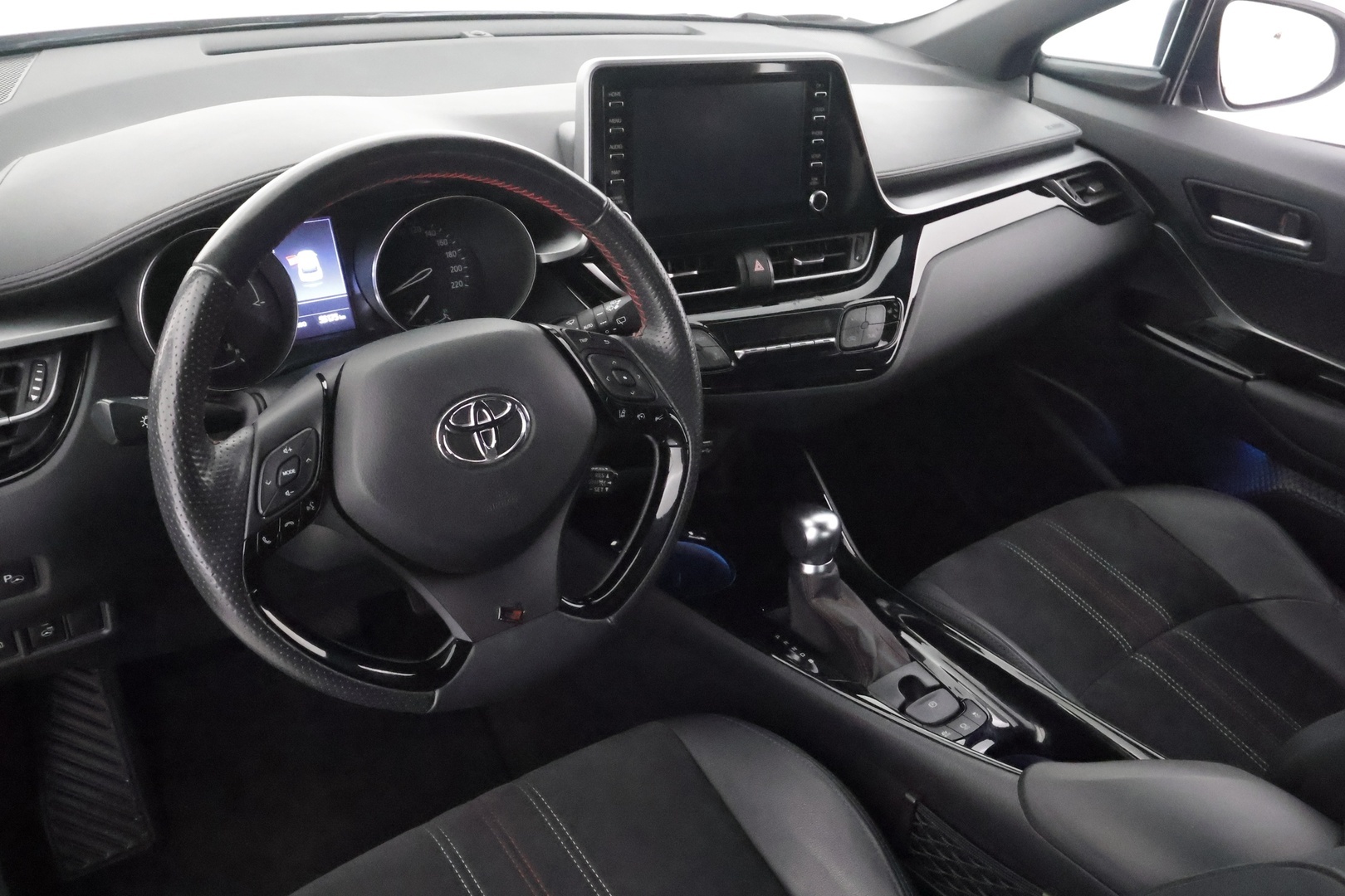 TOYOTA C-HR 2021