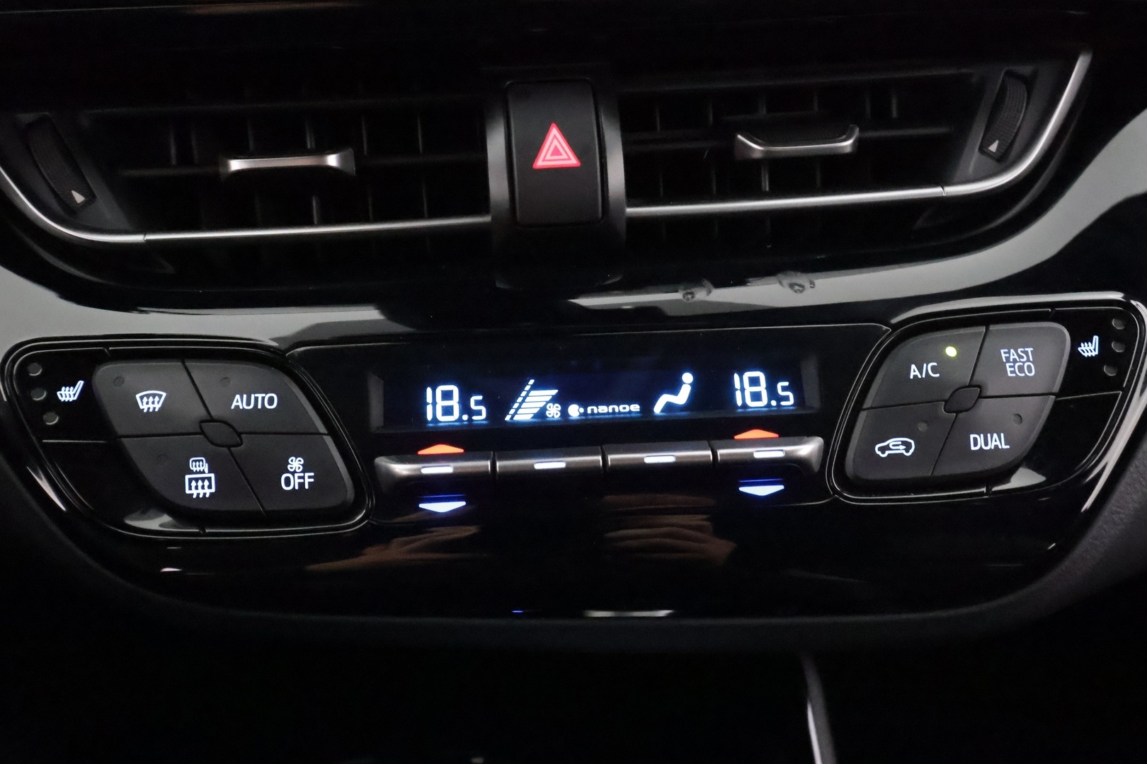 TOYOTA C-HR 2021