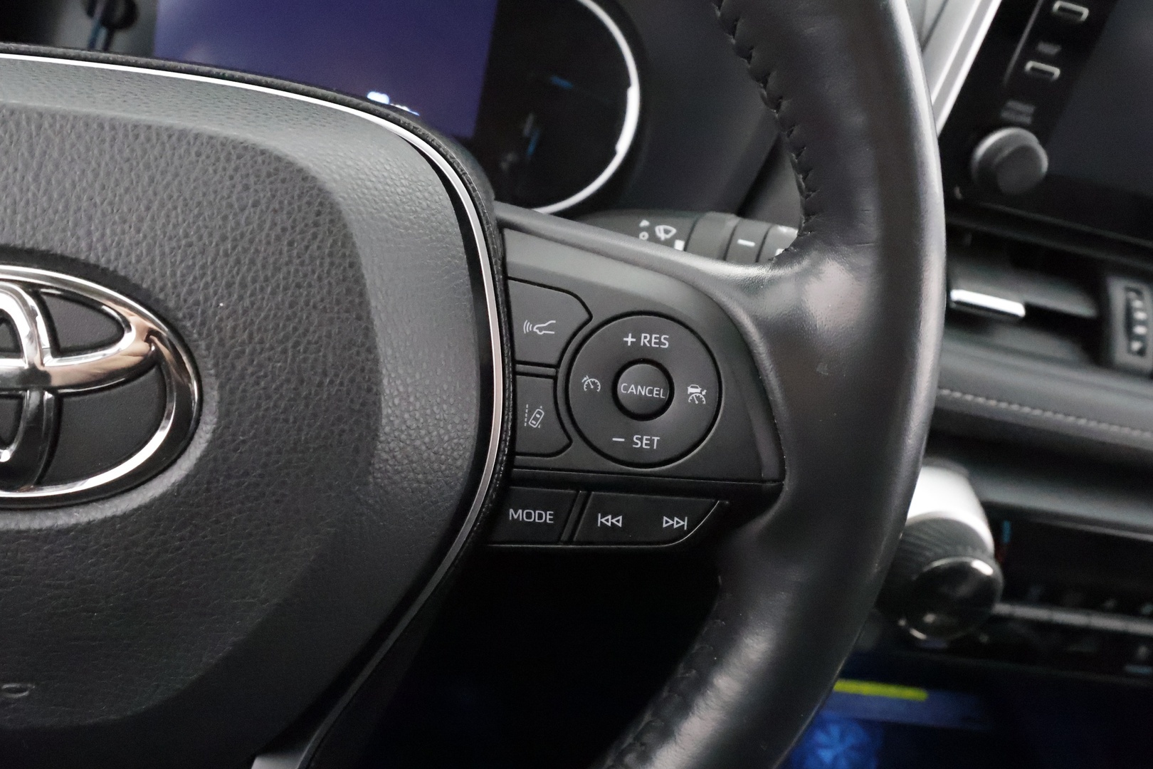 TOYOTA RAV4 2019