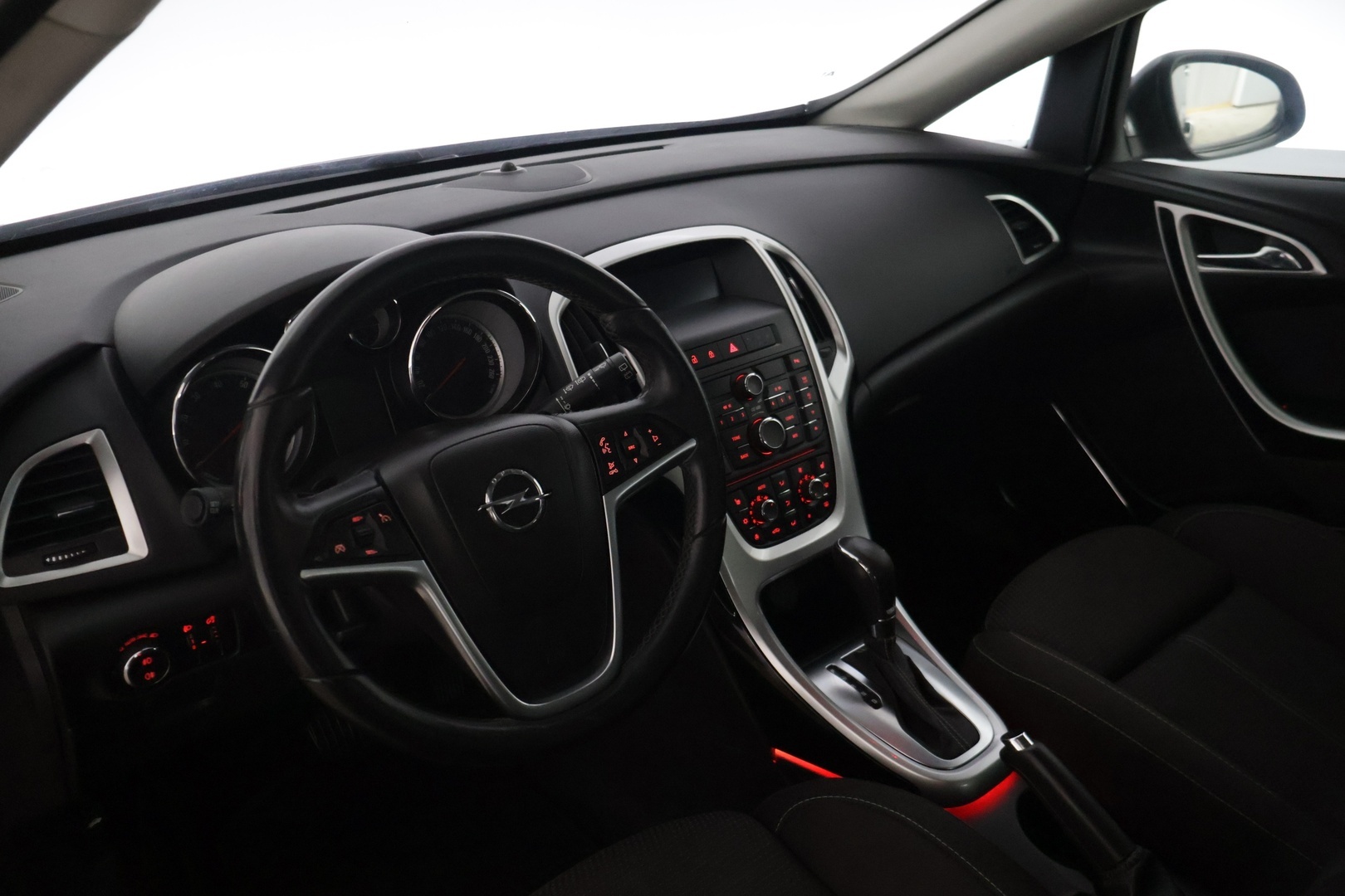 OPEL Astra 2012