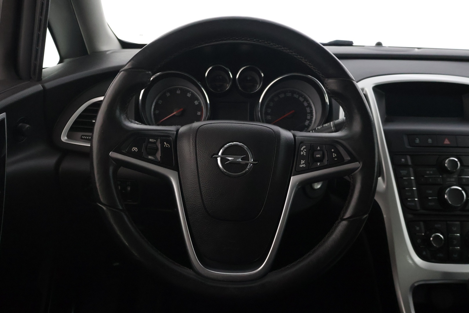 OPEL Astra 2012