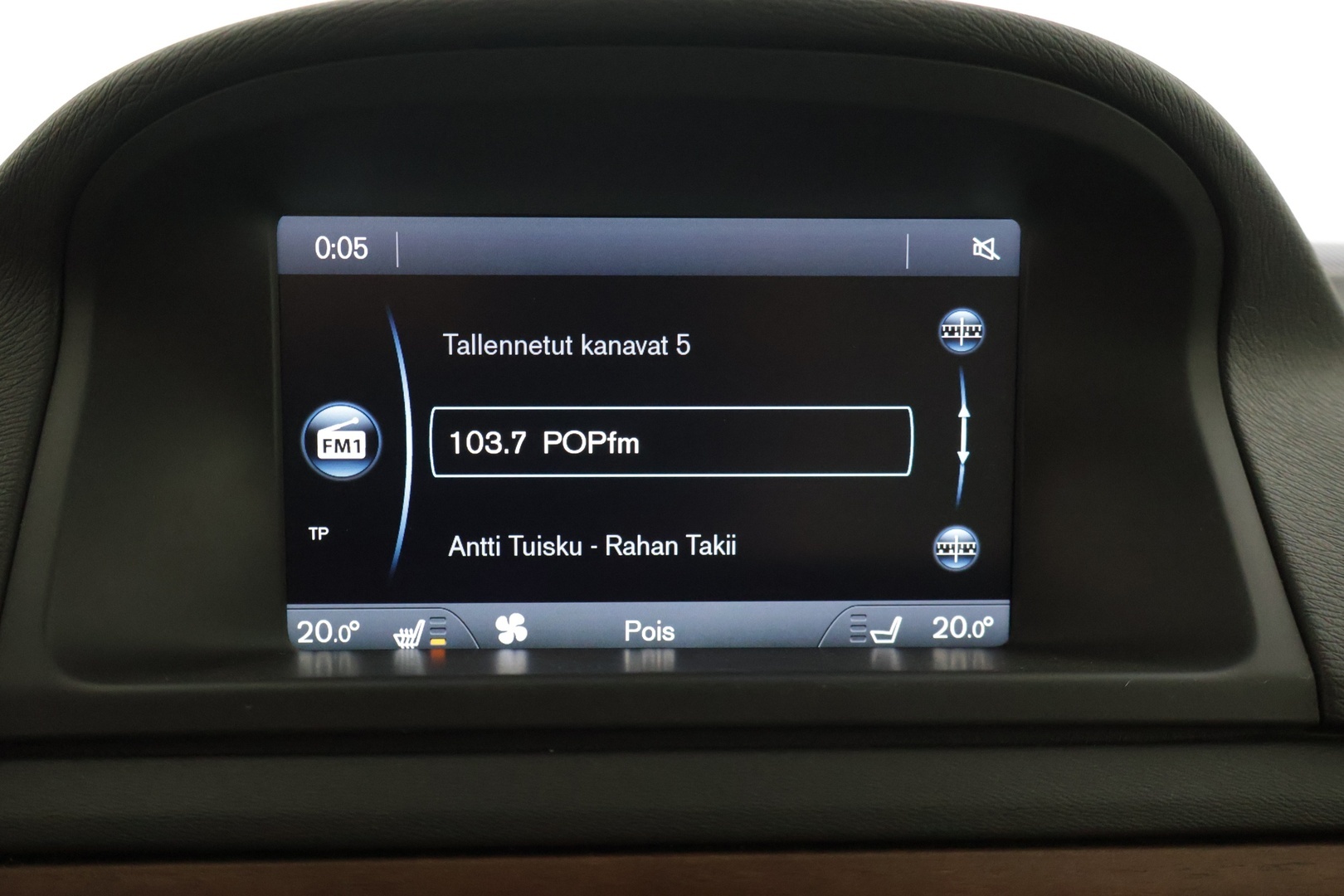 VOLVO V70 2014
