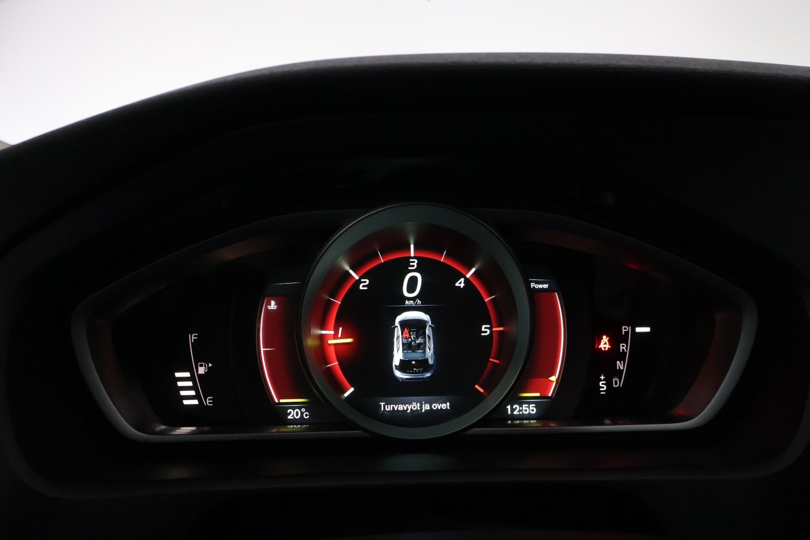 VOLVO V40 2015