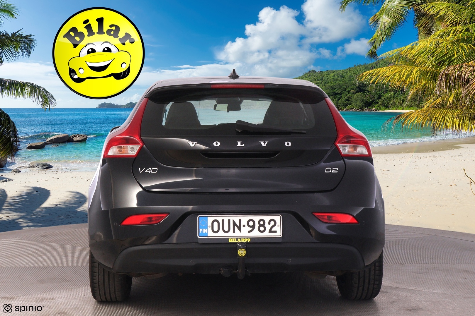 VOLVO V40 2015