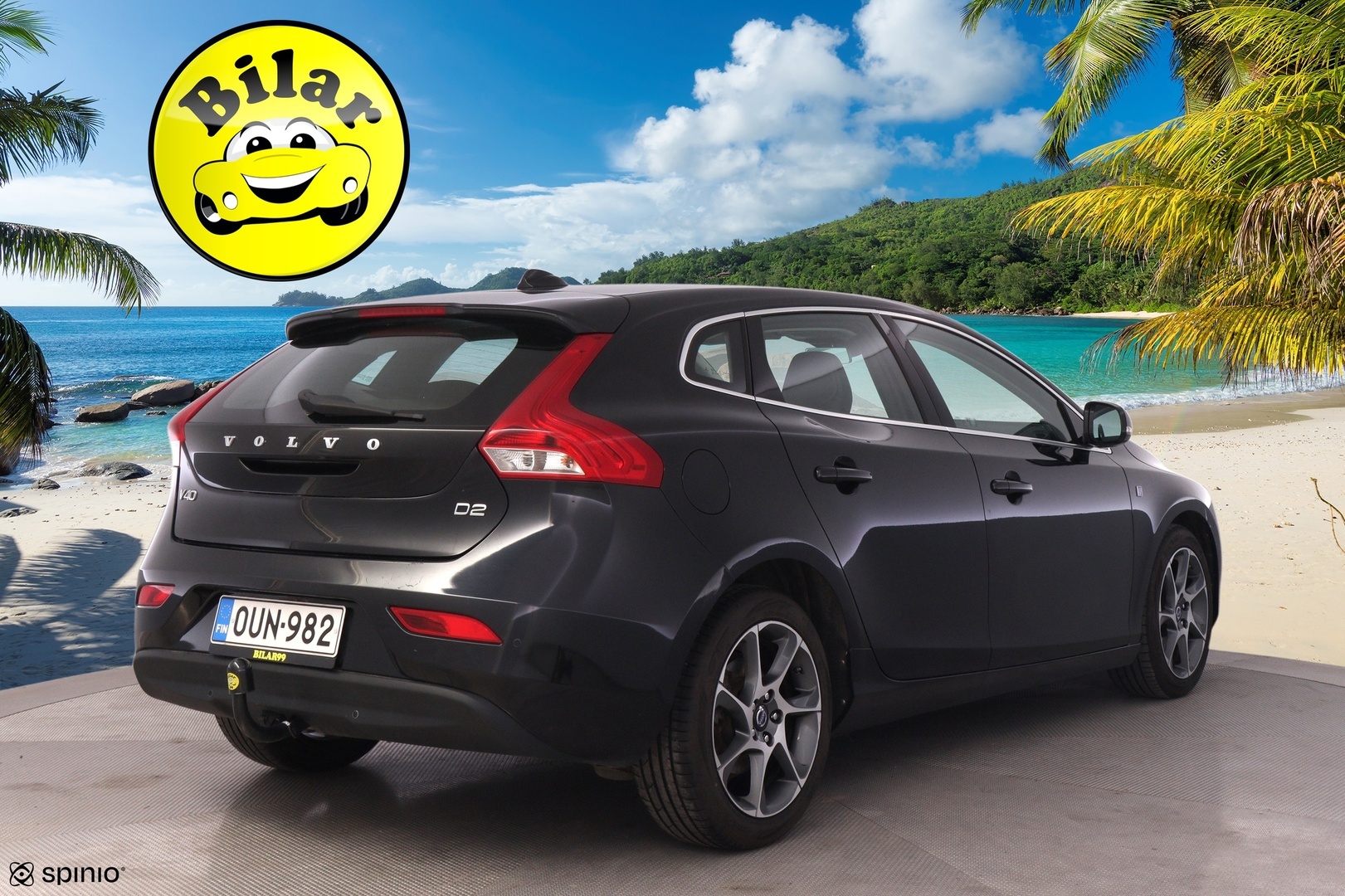 VOLVO V40 2015