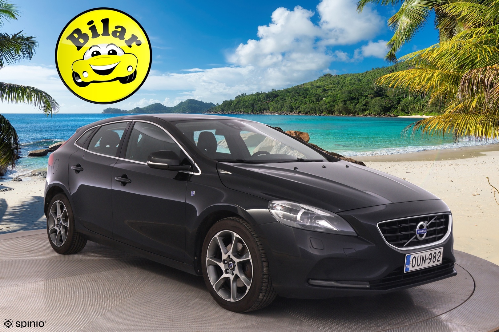 VOLVO V40 2015