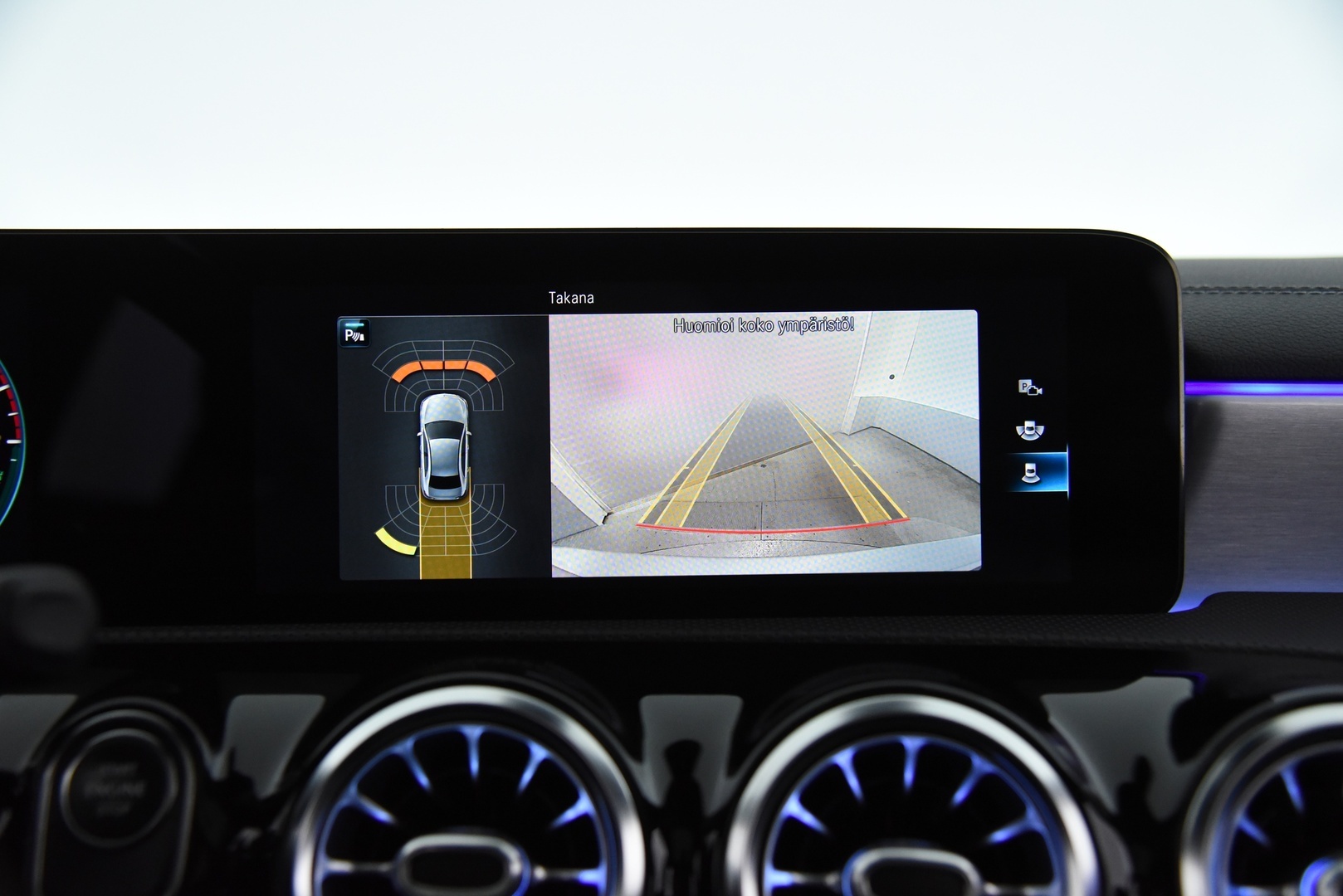 MERCEDES-BENZ A 2020