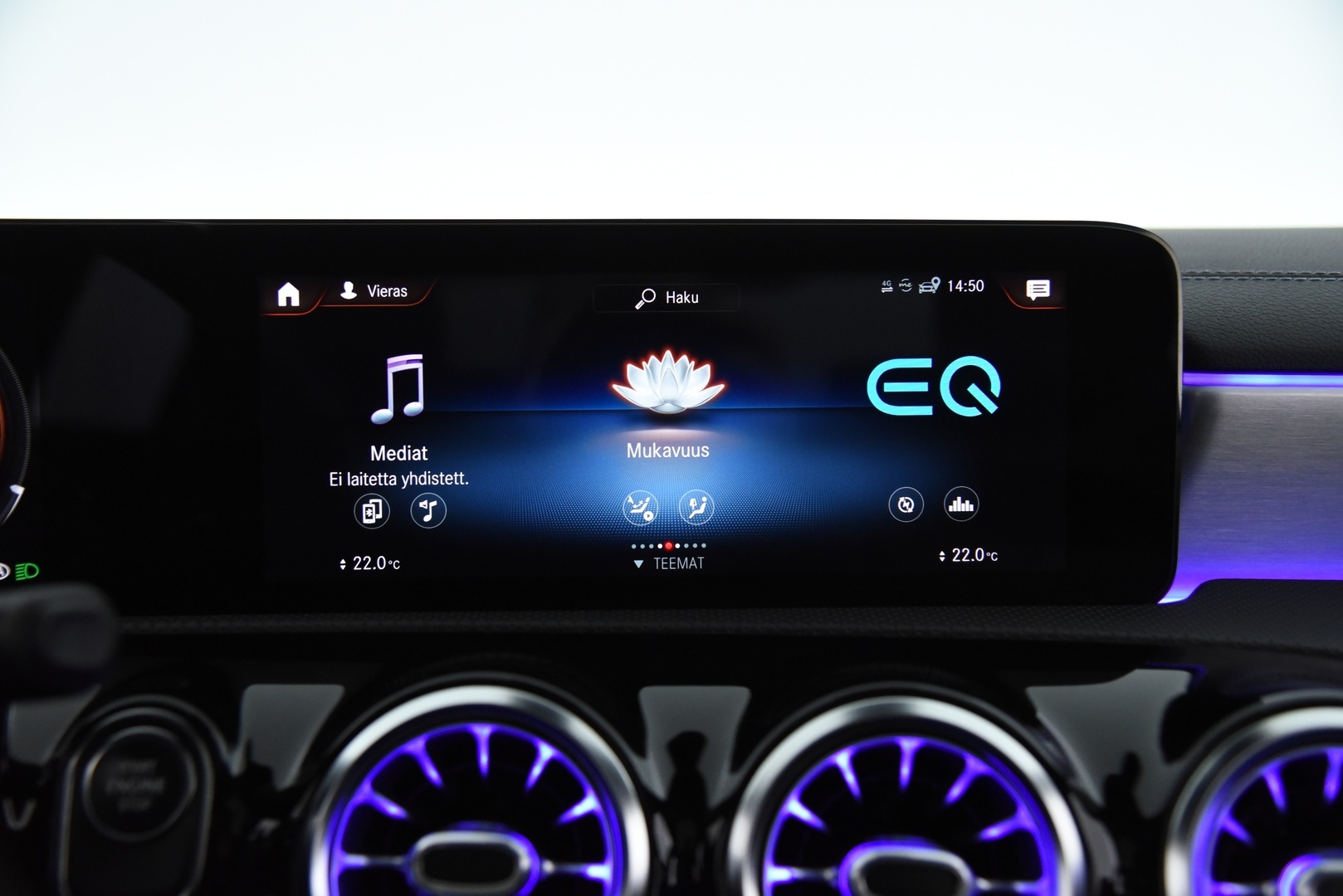 MERCEDES-BENZ A 2020