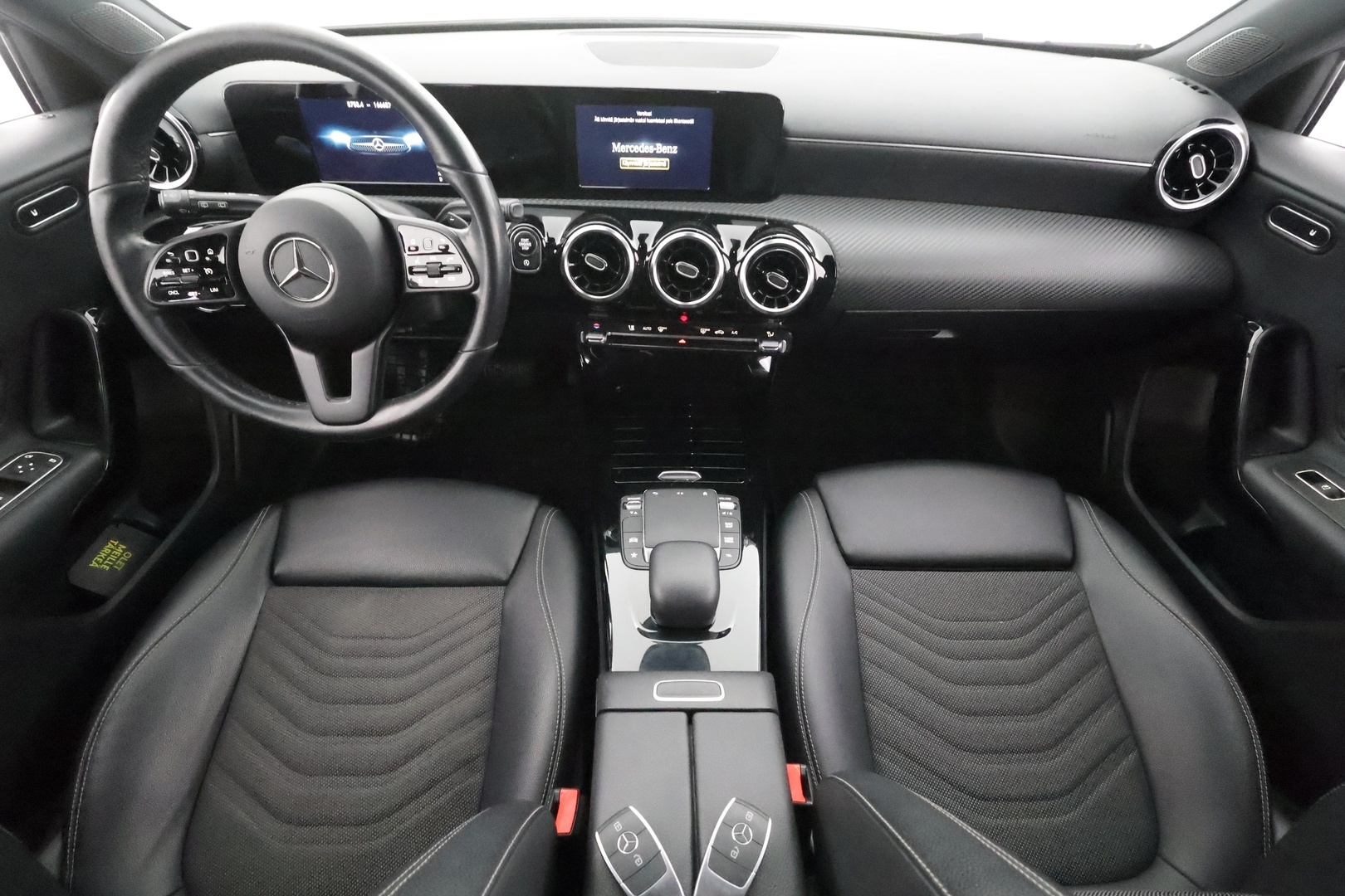 MERCEDES-BENZ A 2020