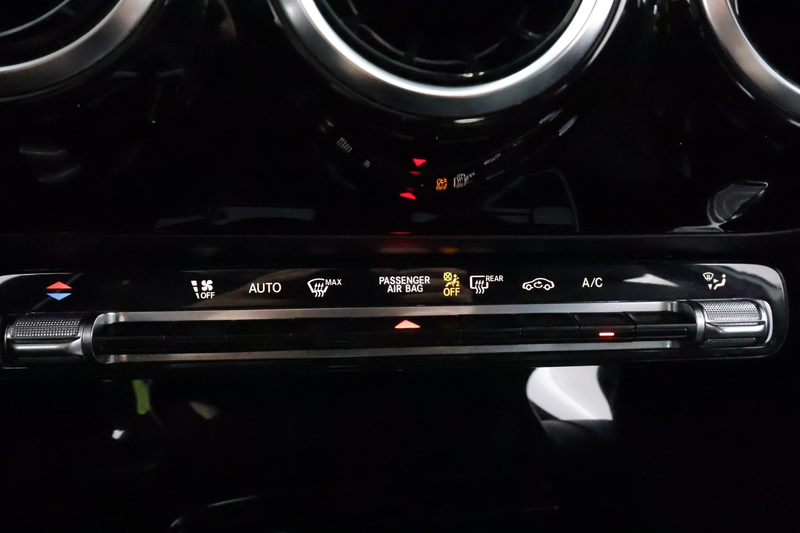 MERCEDES-BENZ A 2020