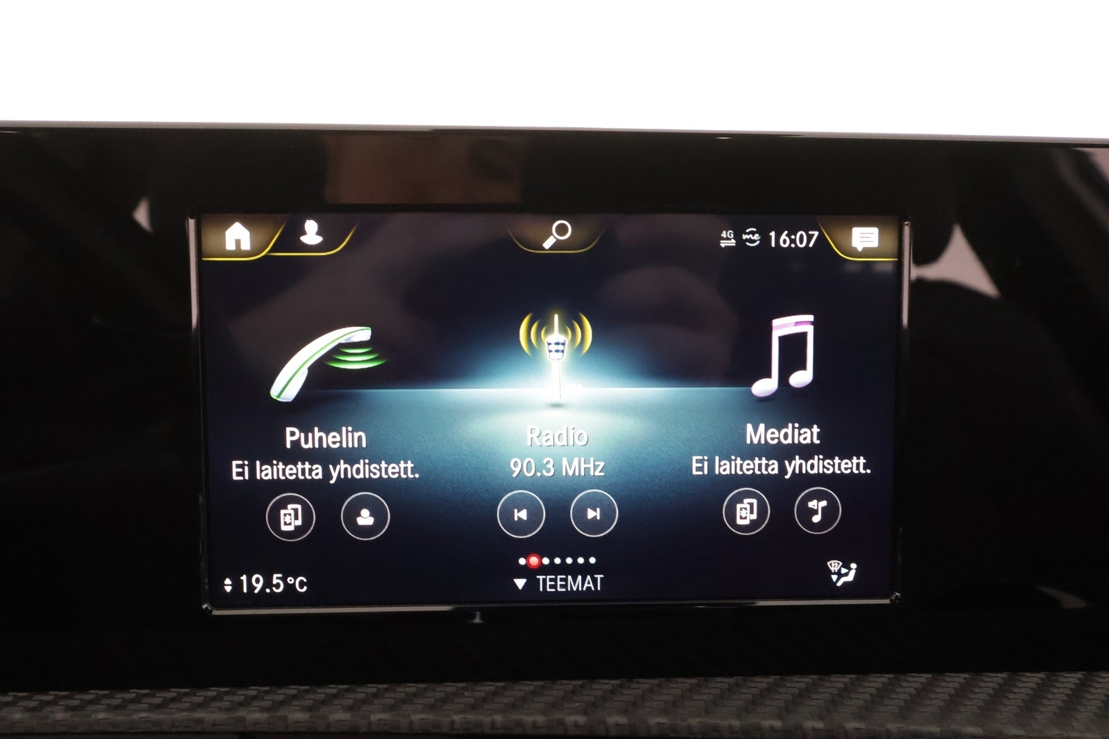 MERCEDES-BENZ A 2020