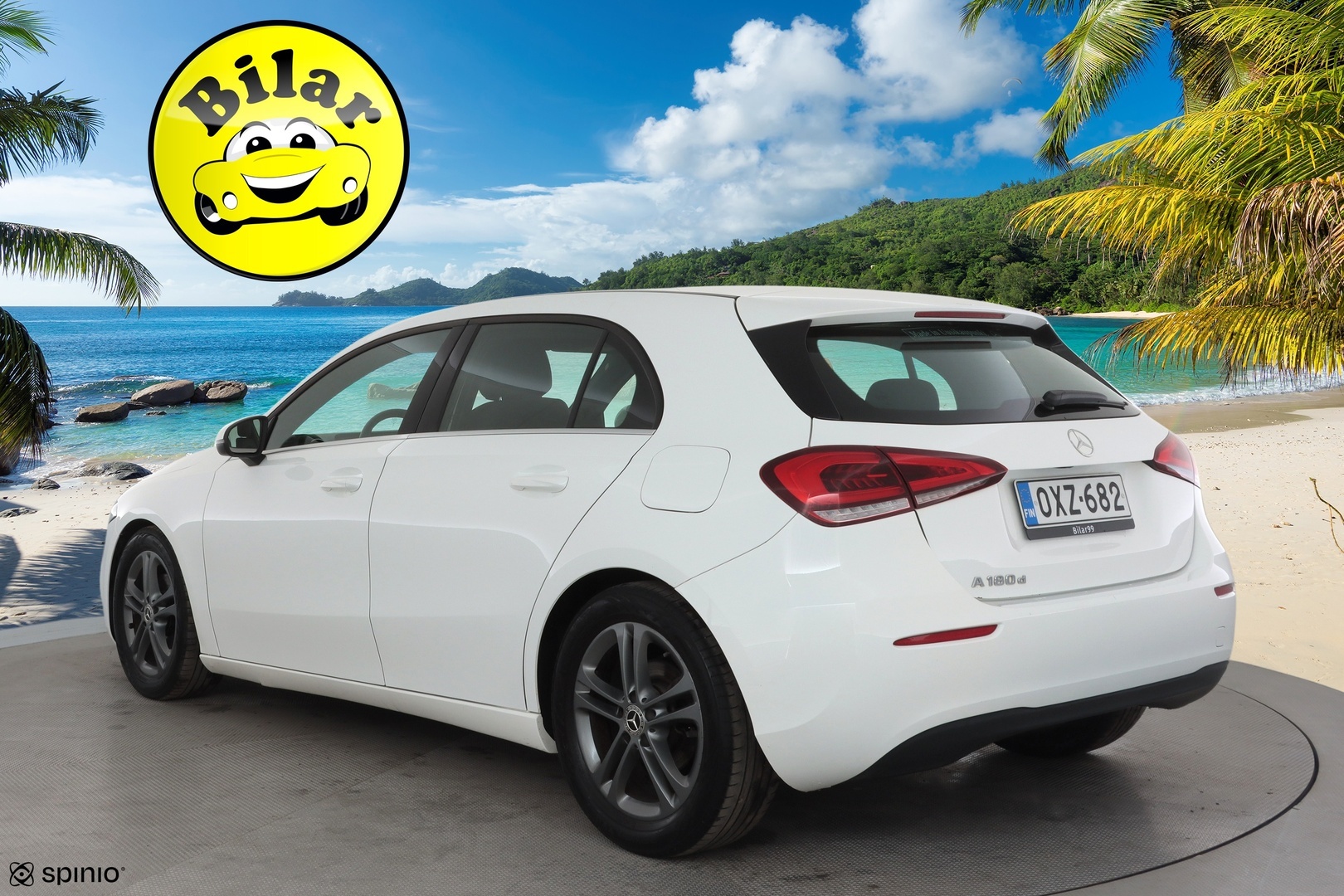 MERCEDES-BENZ A 2020