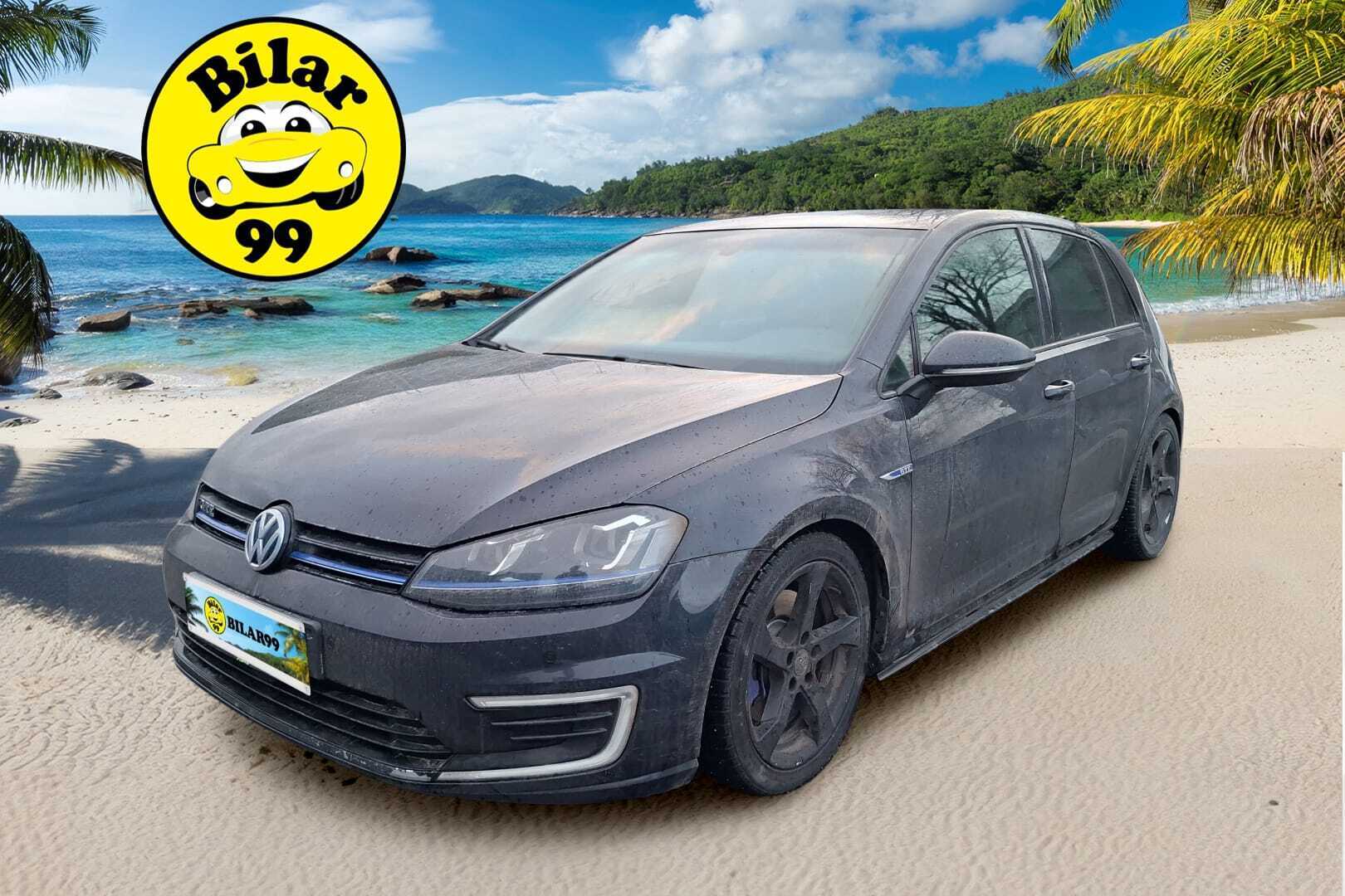 VOLKSWAGEN Golf 2015