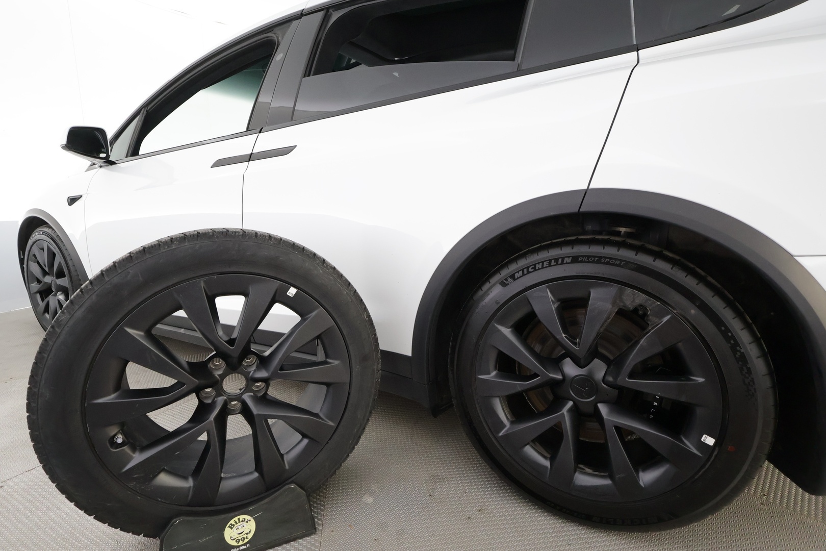 TESLA Model X 2023