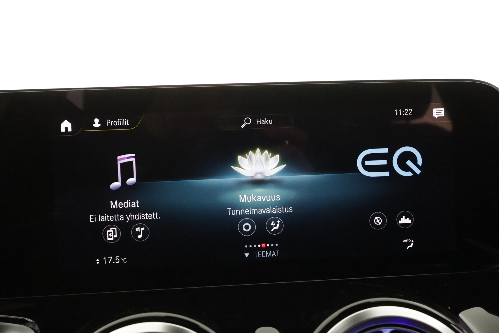 MERCEDES-BENZ EQB 2023