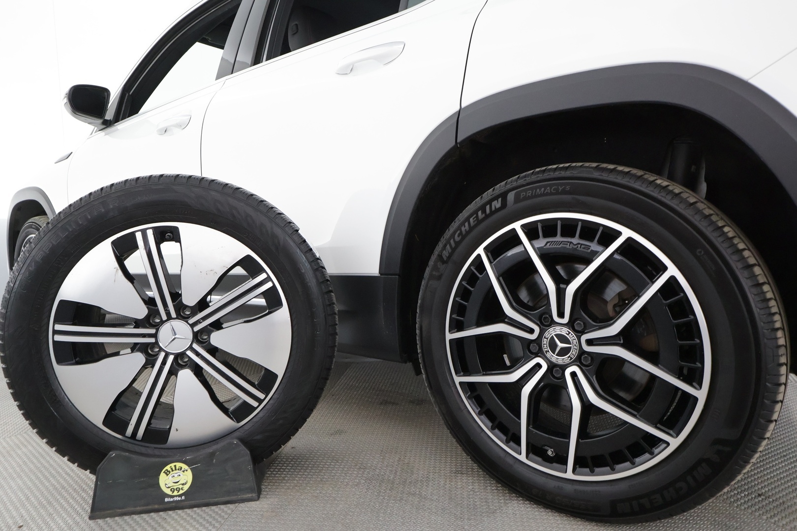 MERCEDES-BENZ EQB 2023