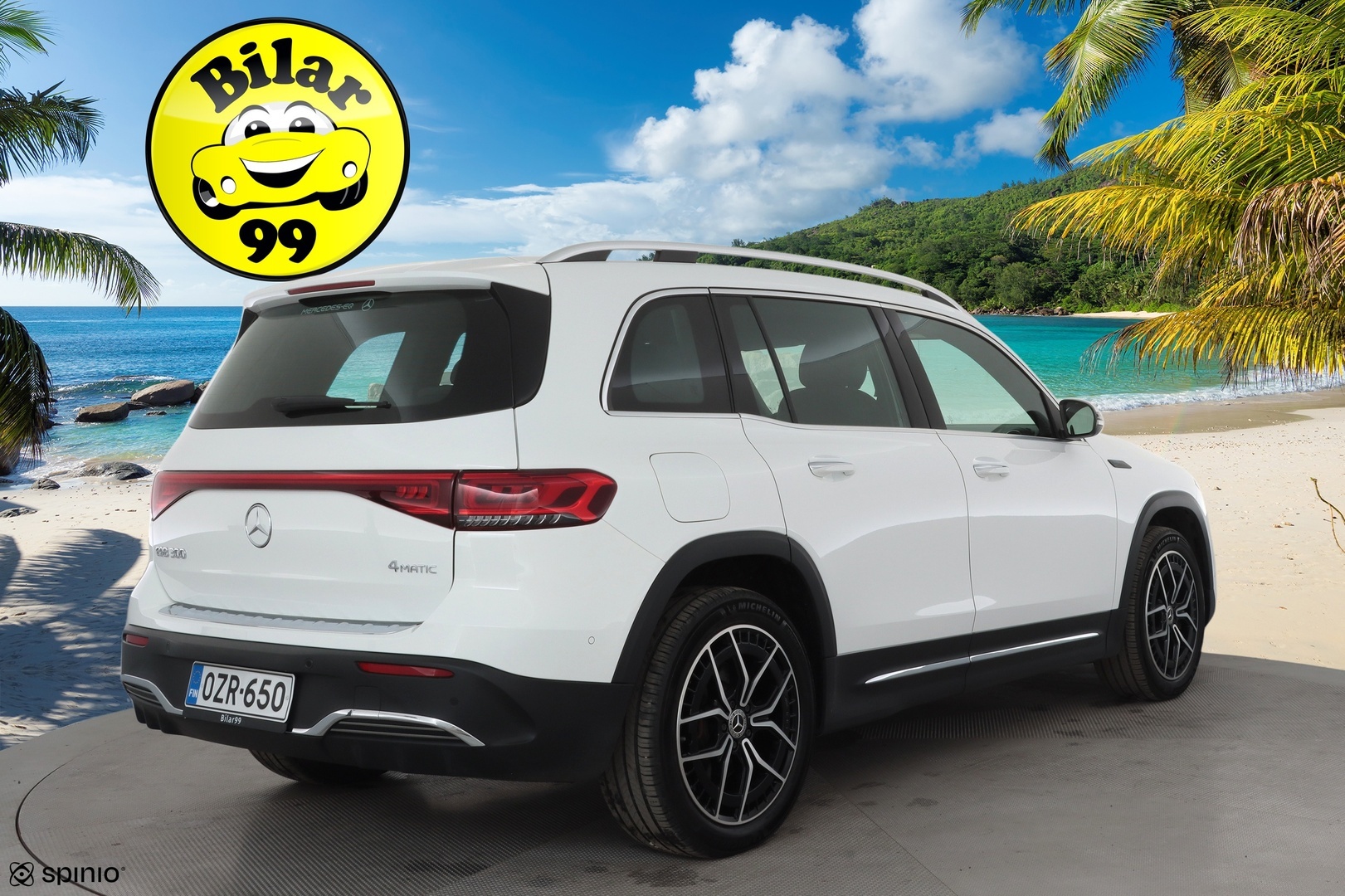 MERCEDES-BENZ EQB 2023