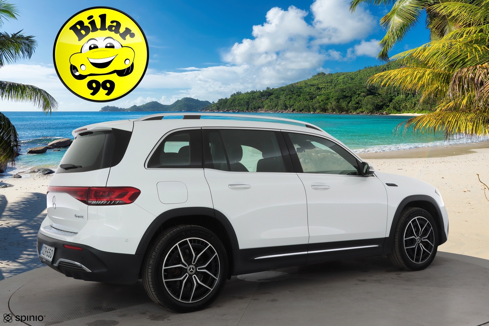 MERCEDES-BENZ EQB 2023