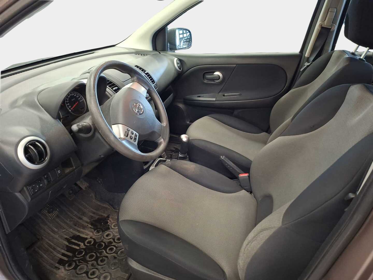 NISSAN Note 2012