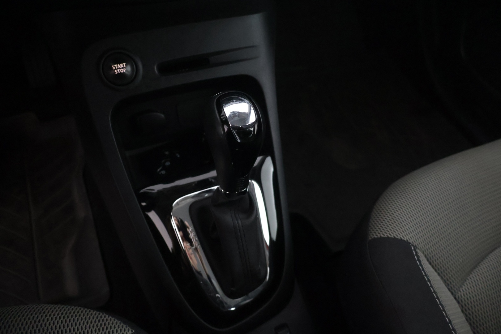 RENAULT Captur 2014