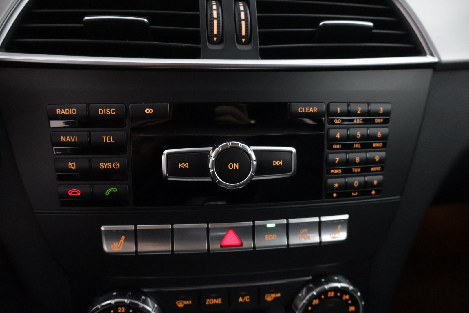 MERCEDES-BENZ C 2011