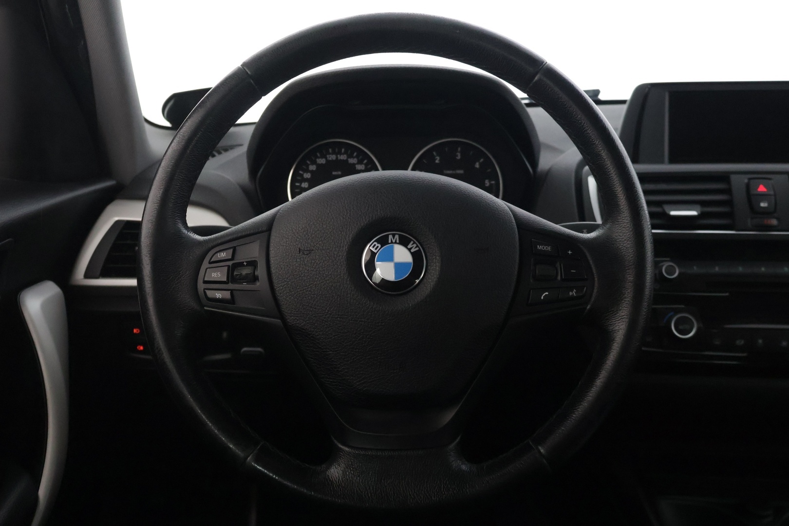 BMW 118 2017
