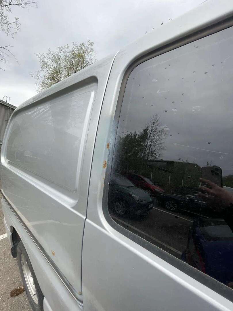 TOYOTA Hiace 2006