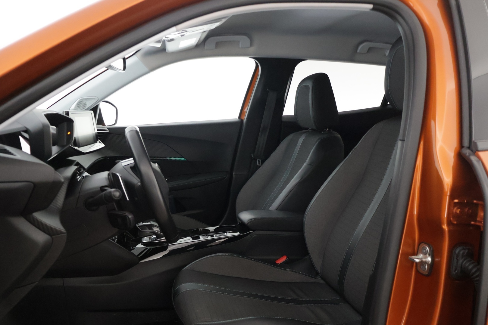 PEUGEOT 2008 2021