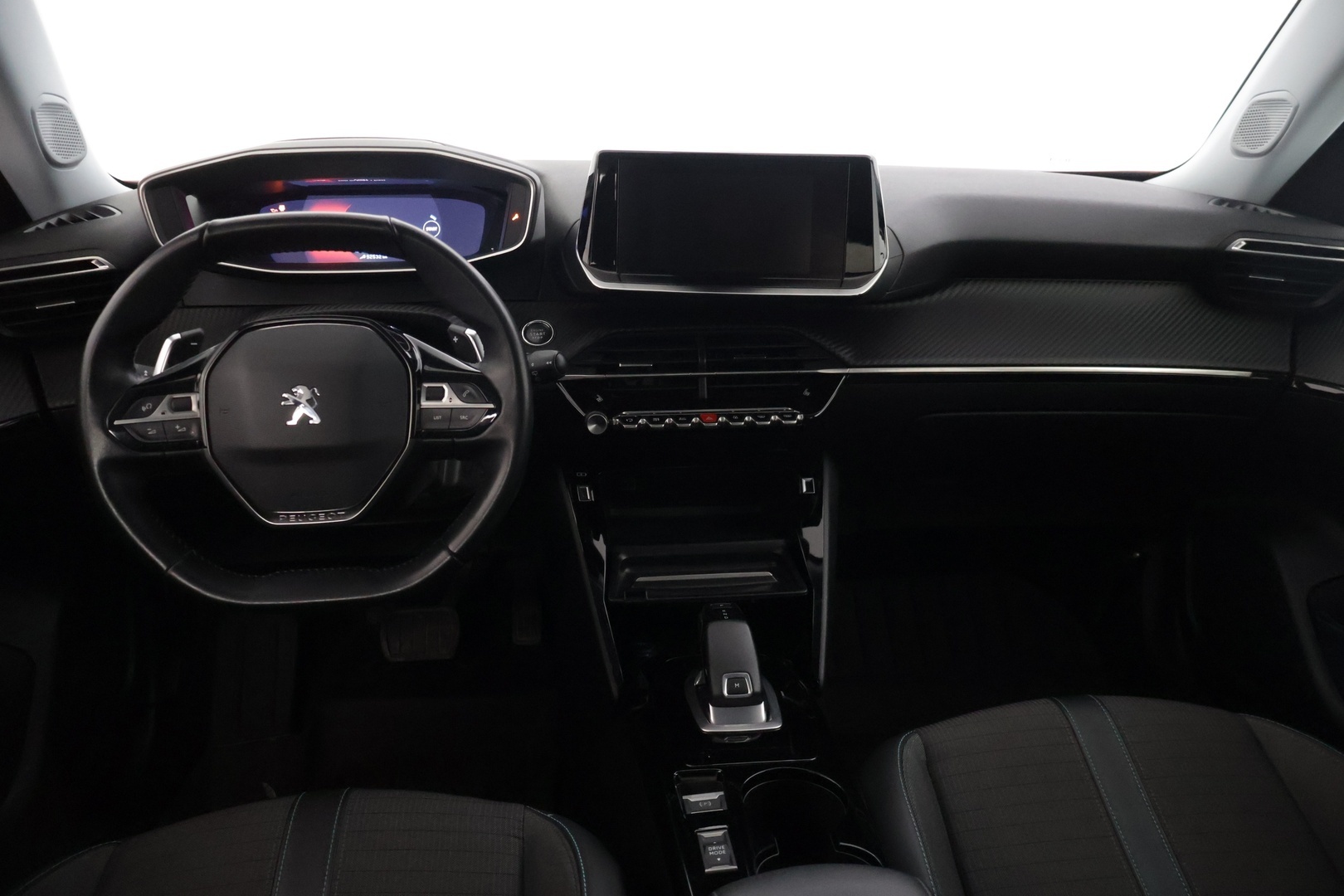 PEUGEOT 2008 2021