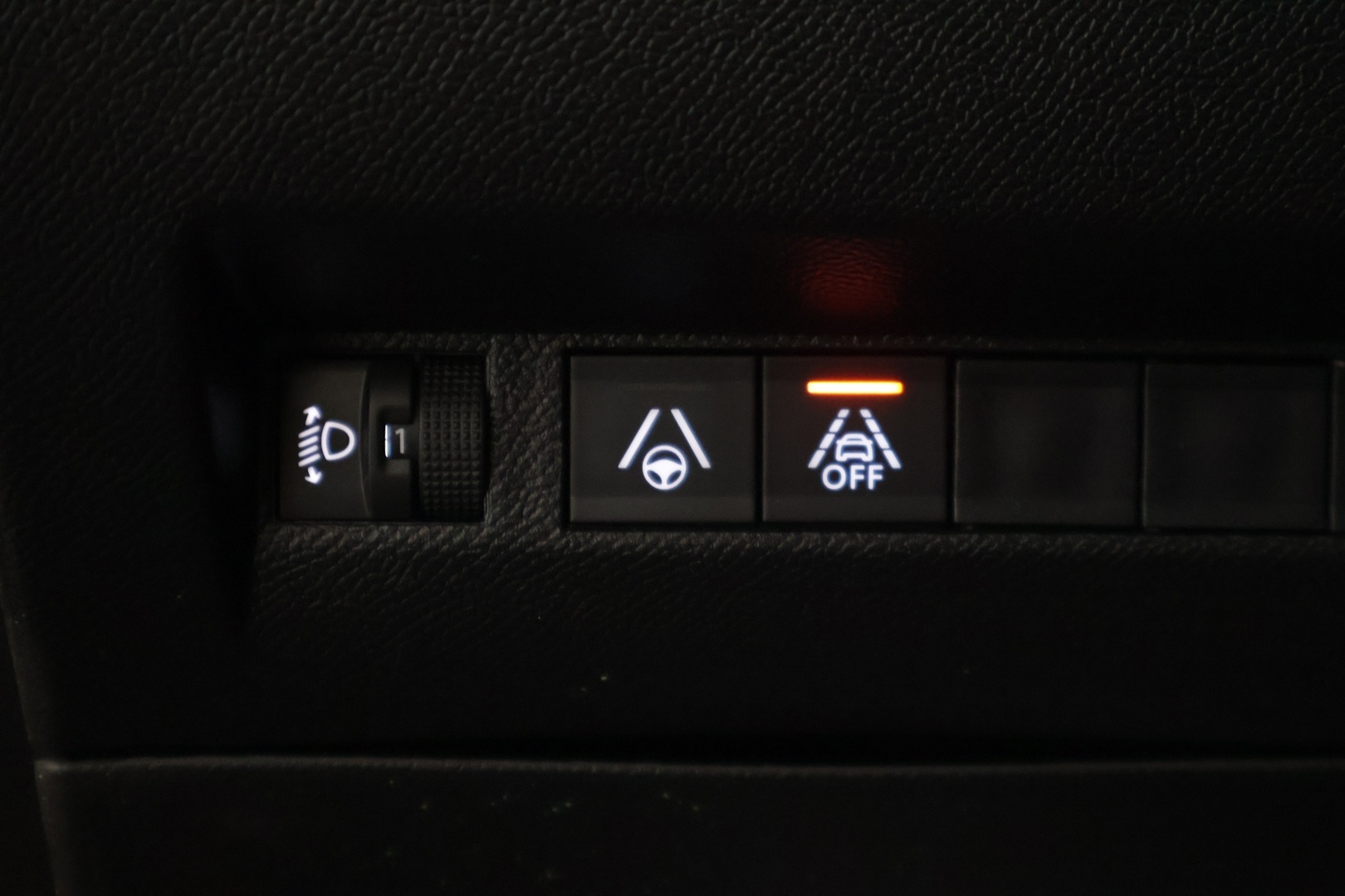 PEUGEOT 2008 2021