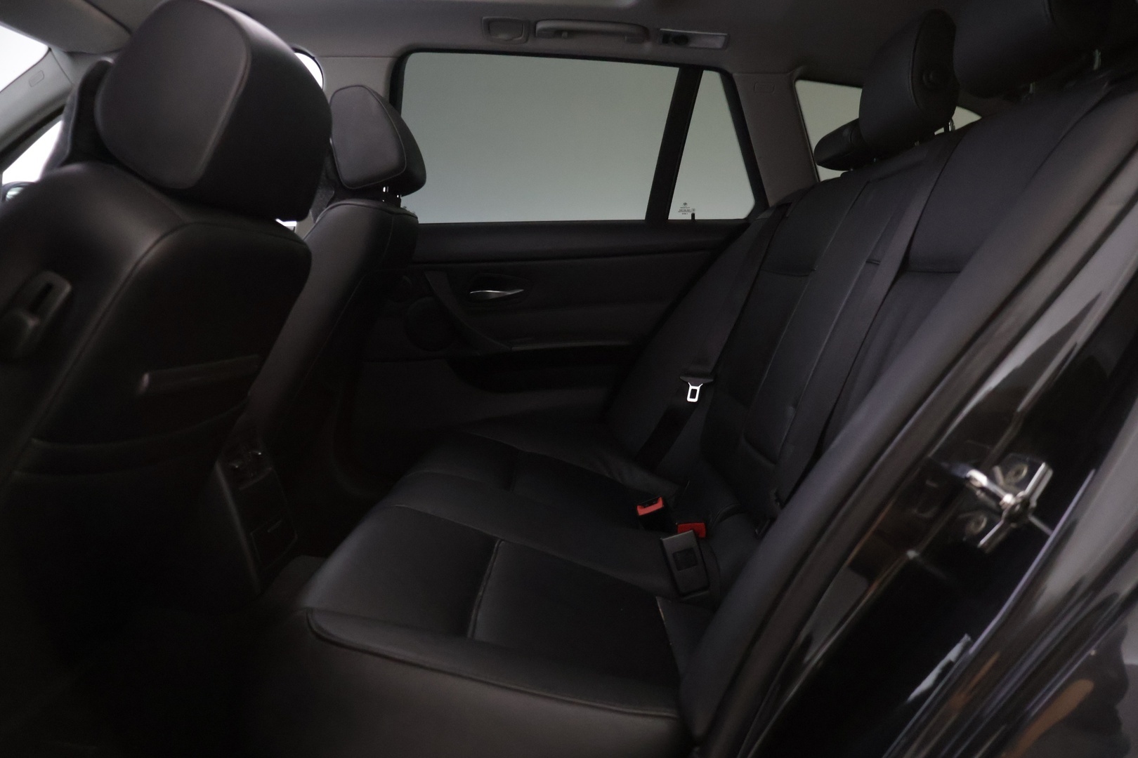 BMW 330 2008