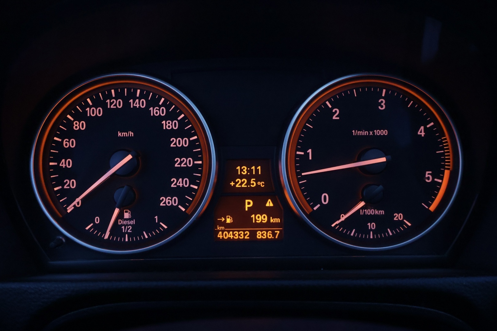 BMW 330 2008
