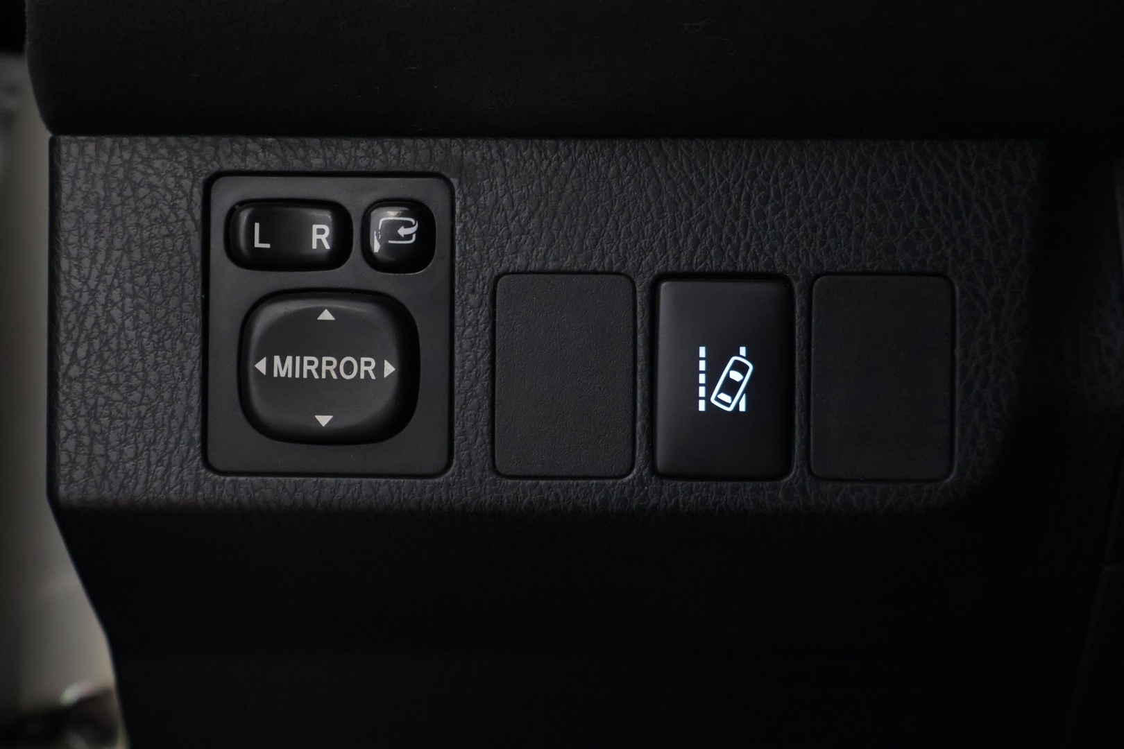 TOYOTA RAV4 2017
