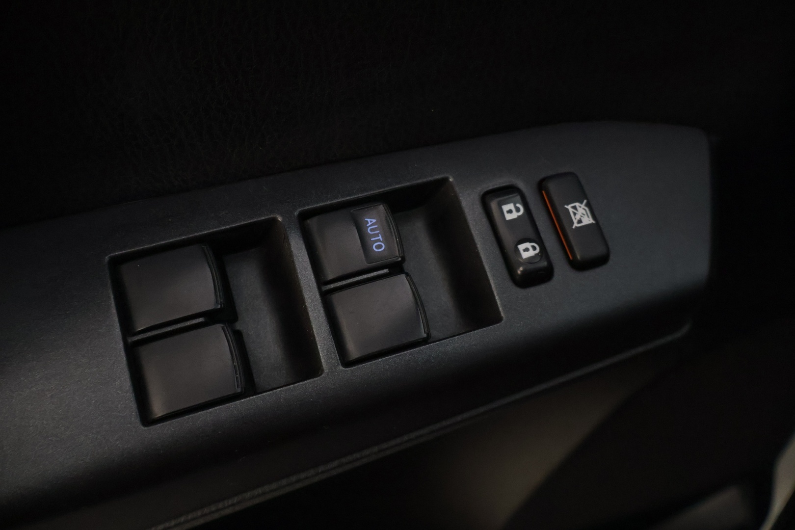 TOYOTA RAV4 2017