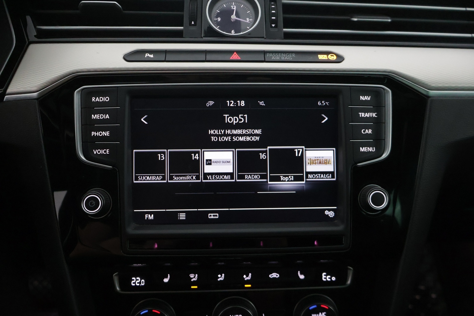 VOLKSWAGEN PASSAT 2016