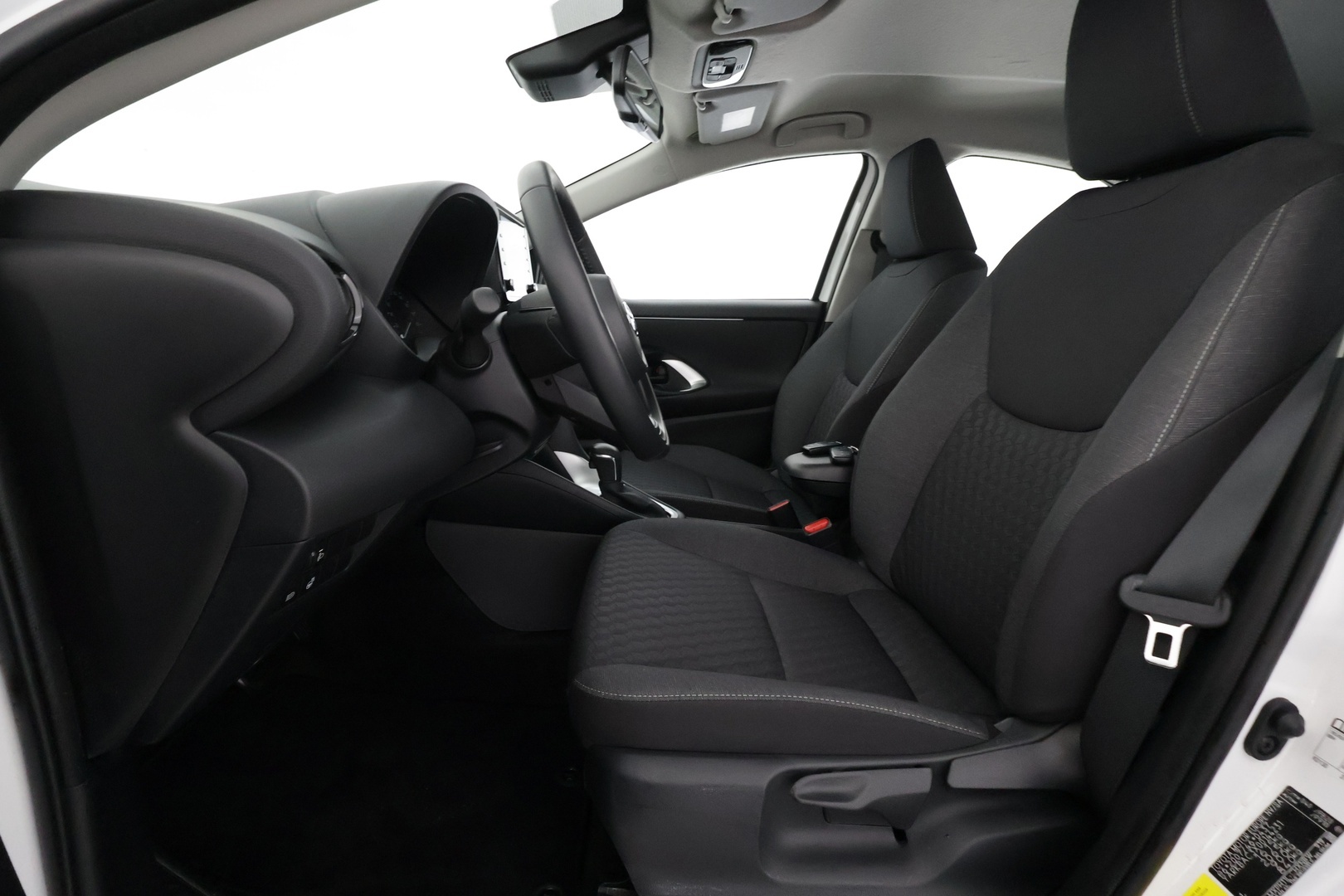 TOYOTA Yaris 2023