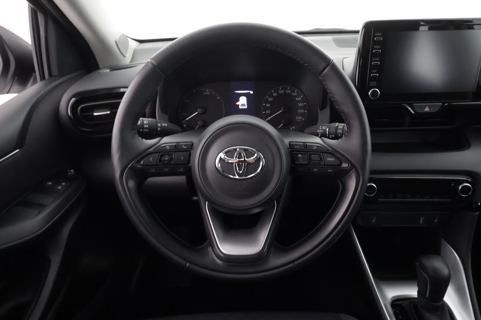 TOYOTA Yaris 2023