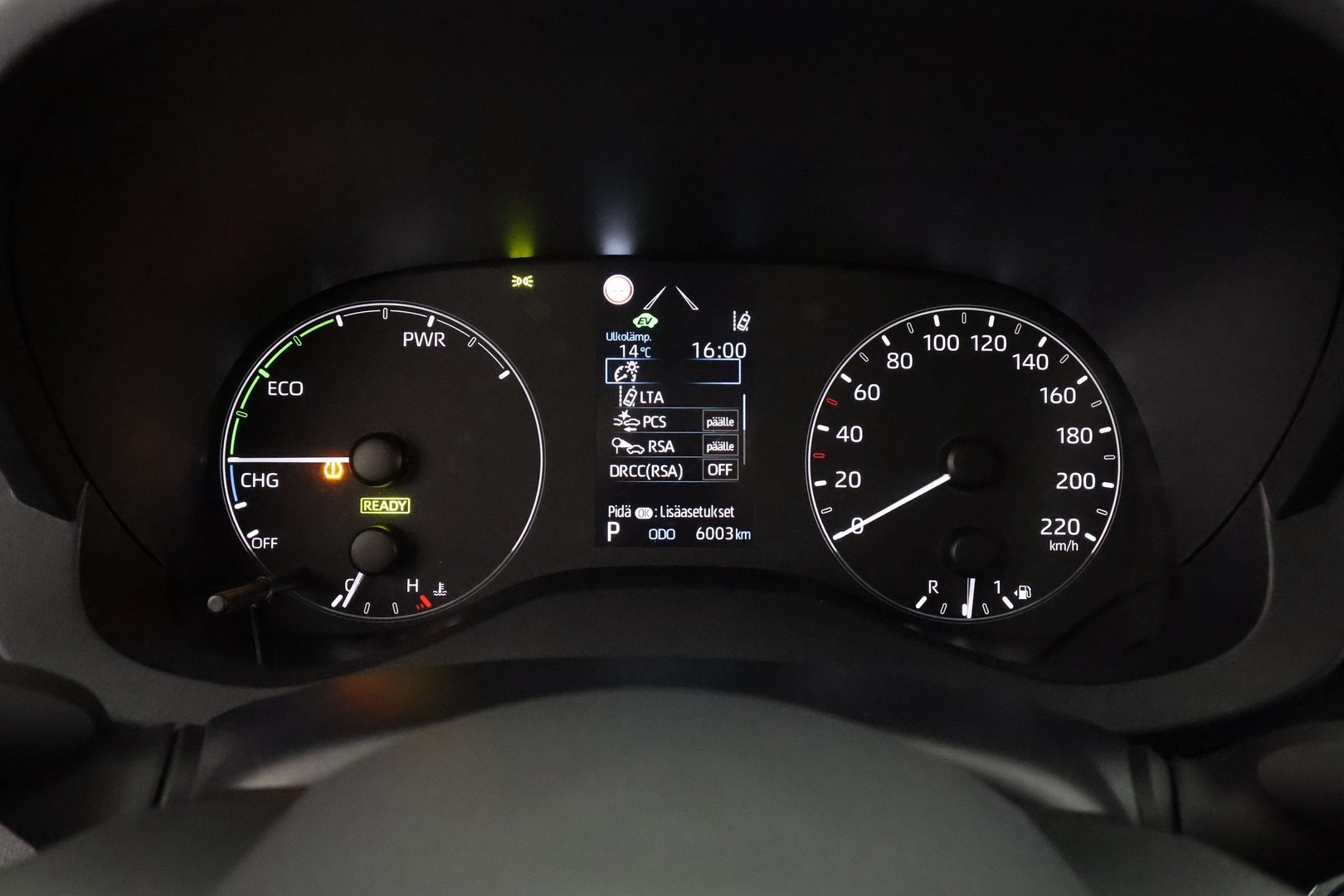 TOYOTA Yaris 2023