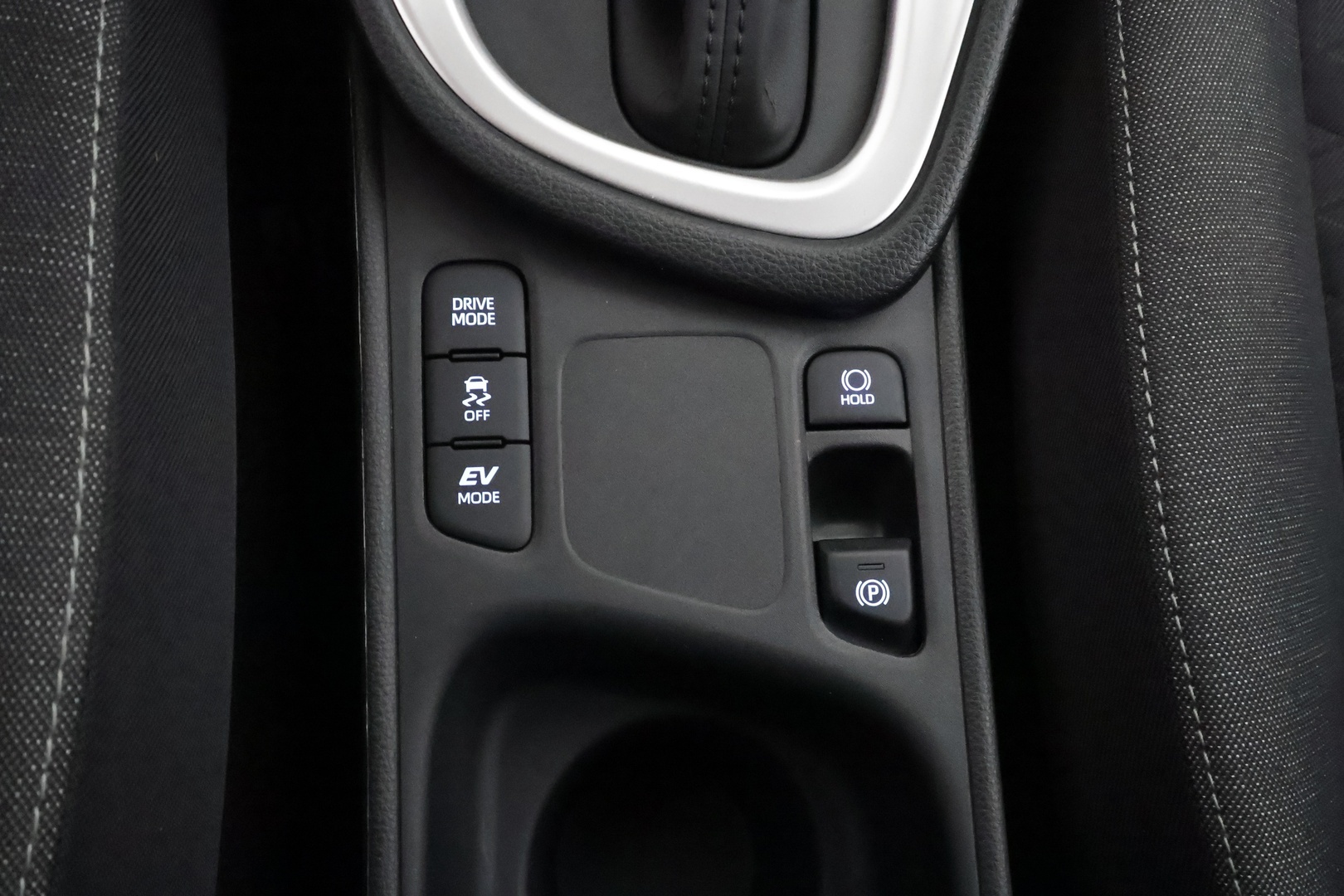 TOYOTA Yaris 2023