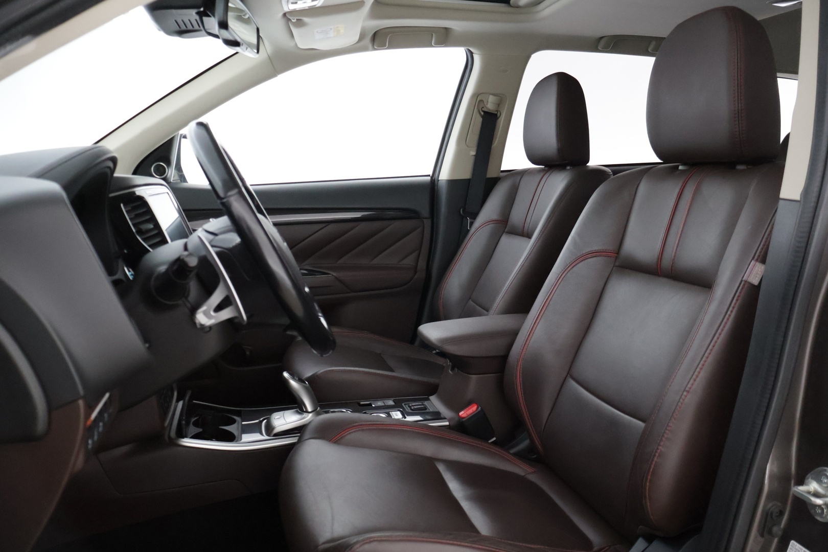 MITSUBISHI Outlander PHEV 2017