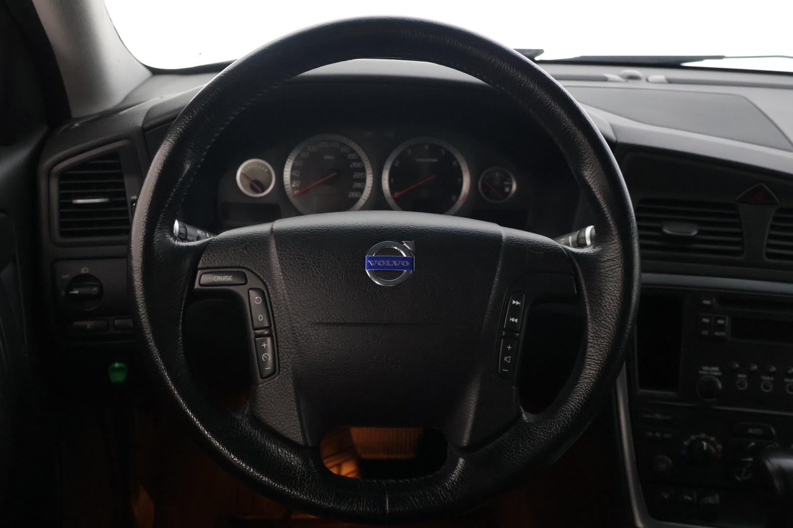 VOLVO V70 2007