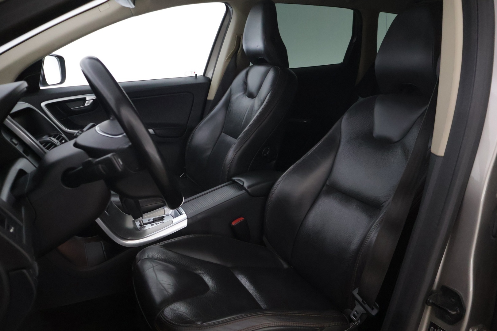 VOLVO XC60 2012